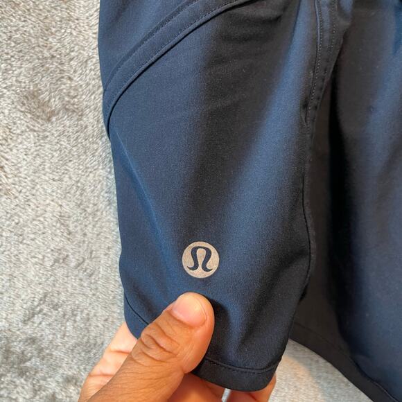 Lululemon Tracker Short V *4" True Navy Size 6 - Picture 3 of 5